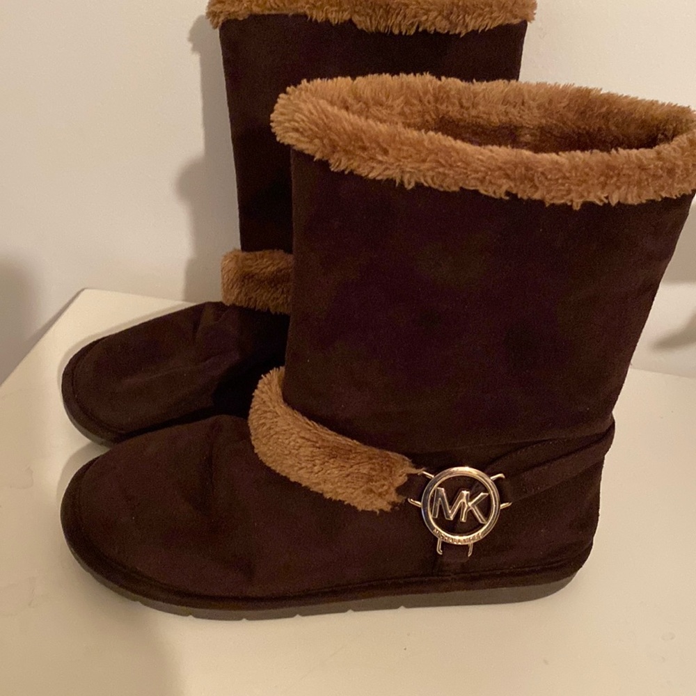 Women’s Michael Kors boots in chocolate brown
